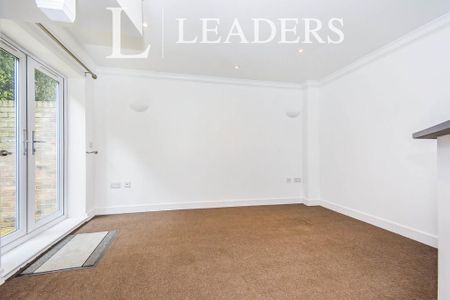 2 bedroom terraced house to rent - Photo 2