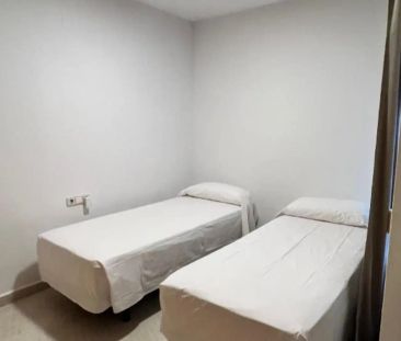 Piso de alquiler en Avinguda Puerto de Santa María, 19, Zona Pueblo - Foto 3