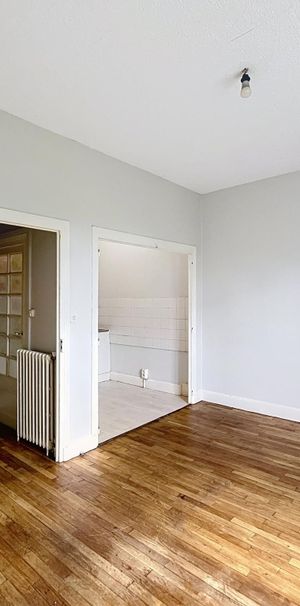 Location Maison 2 pièces 64m² DURTOL 63830 - Photo 1