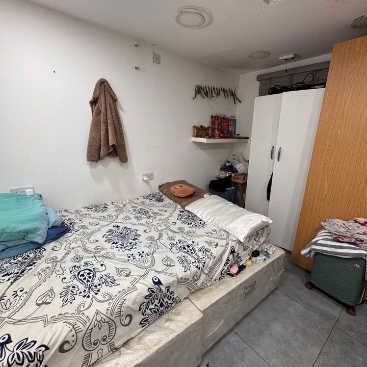 Room in a Shared House, Denbigh Road, E6 - Photo 1