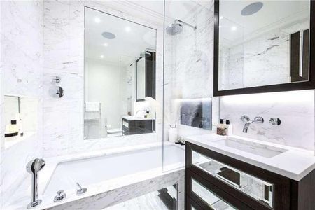 Prince Of Wales Terrace, Kensington, London, W8 - Photo 2