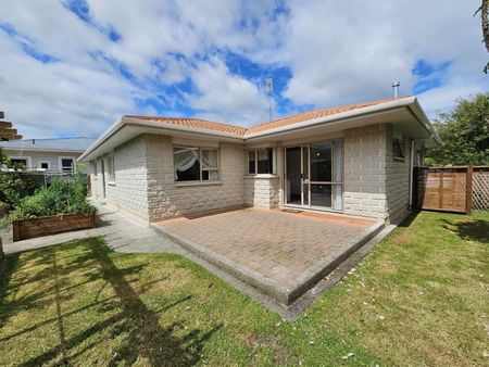 Whanganui East - 3 Bedrooms. - Photo 2