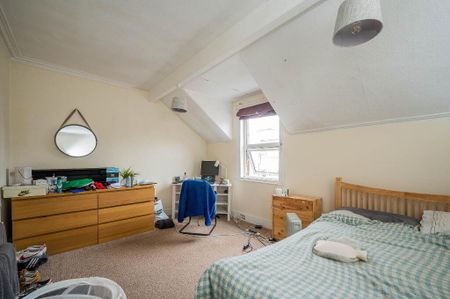 1 Wellington Park Avenue, Belfast, BT9 6DT - Photo 5