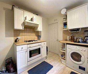 A ground floor one bedroom apartment to rent, approximate 1 mile of... - Photo 2