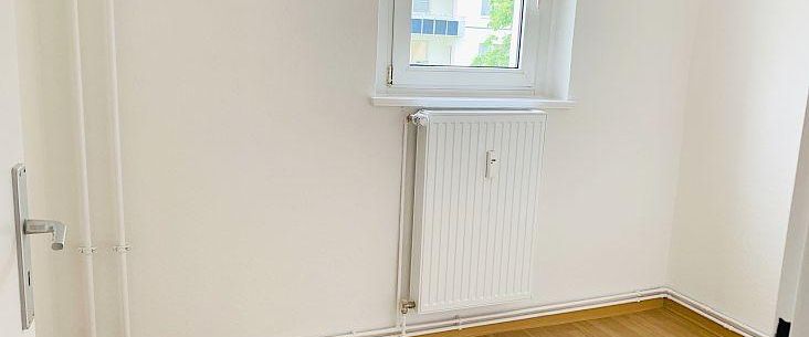 * 1 Zimmer, Bad modernisiert, mit Dusche * - Foto 1