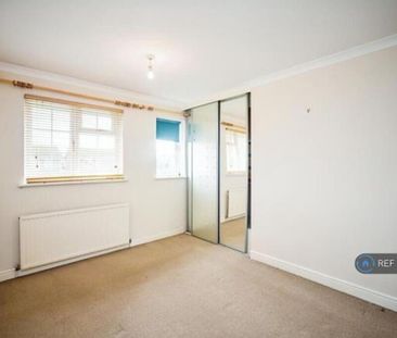 2 bedroom end of terrace house to rent - Photo 5