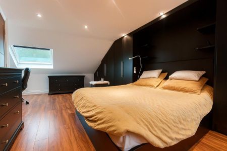 4 bedroom semi-detached house to rent - Photo 5