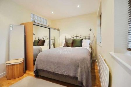 Pinewood Green, Iver, SL0 - Photo 3