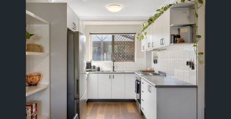 Stylish Apartment In The Heart Of Gaythorne - Photo 2