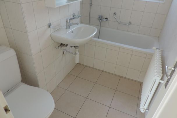 Rue de l'Eclair 14 - appartement 2ème étage Est - Foto 1