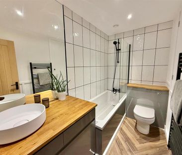 2 bedroom terraced house to rent - Photo 2