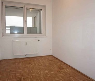 Renovierungsbedürftige Traumwohnung mit Loggia und Stellplatz in Lu... - Photo 3