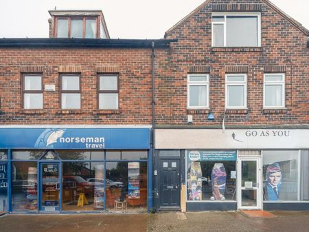 3 bedroom apartment to rent - Photo 2