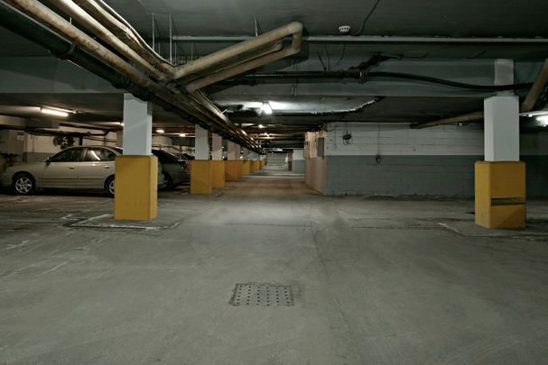 5675-5725 Côte-St-Luc Road - Hampstead House - Photo 1