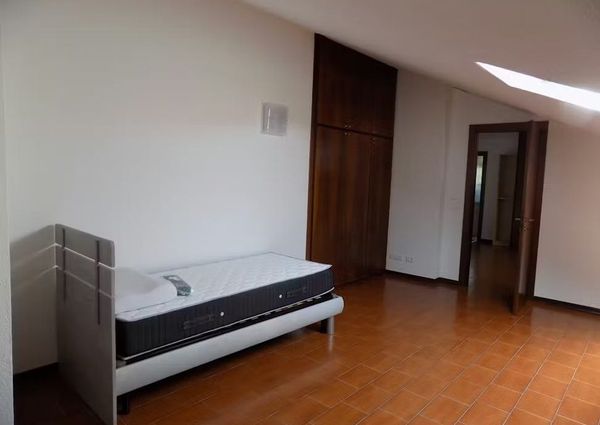 Via Annibale Testa, Padova, Veneto 35128