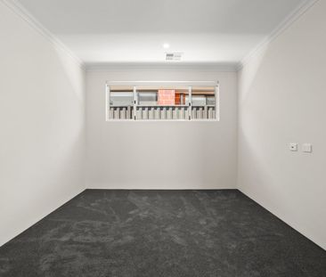 Stylish Coastal Living with generous owner rebates until gardens ar... - Photo 3