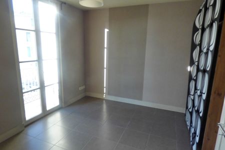 Béziers Studio à louer 1 er étage. - Photo 4