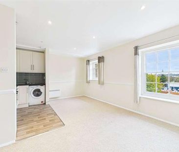 Queensgate House, Cookham Road, Maidenhead, Berkshire, SL6 - Photo 3