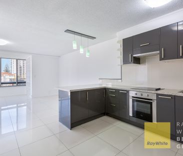 12/21 Armrick Avenue, Broadbeach QLD 4218 - Apartment For Rent | Do... - Photo 6