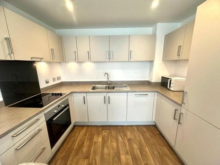 2 bedroom apartment to rent - Photo 4