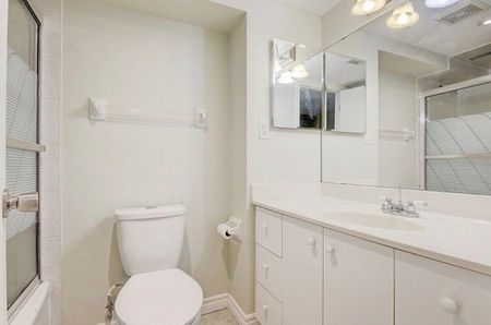 For Lease - 21 Alice Crescent, Toronto, Ontario - Photo 5