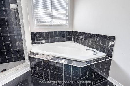 For Lease - 37 Richwood Crescent, Brampton, Ontario - Photo 5