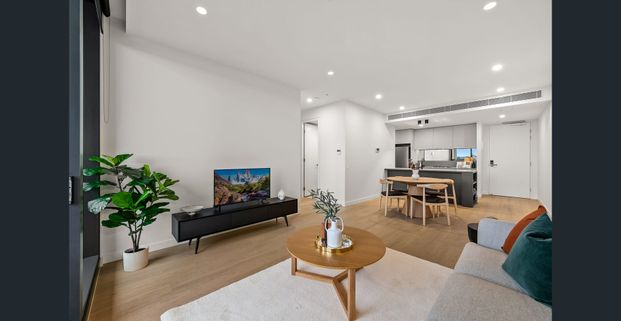 AUSTRALIAN LUXURY THAT FEELS LIKE HOME – IN THE HEART OF RICHMOND! - Unfurnished - Photo 1