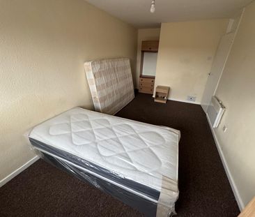 St. Cecilia Close, Kidderminster - Photo 6