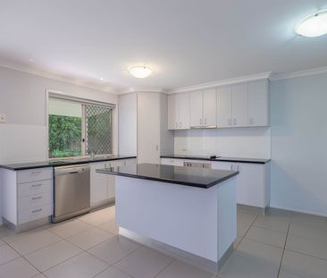 Great size home in Jones Hill! - Photo 1