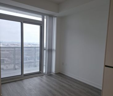 For Lease - 8 Interchange Way Unit# 2008, Vaughan, Ontario - Photo 3