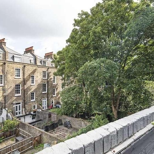 Claremont Close, Islington, N1 - Photo 1