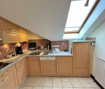 3 bedroom flat to rent - Photo 6