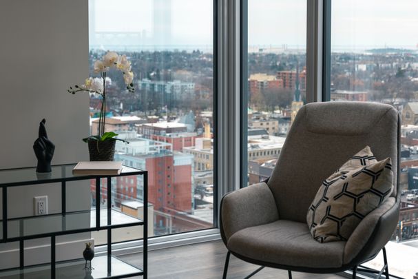 For Lease - 80 Bond Street Unit# 1612, Oshawa, Ontario - Photo 1