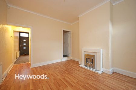 2 bed terraced house to rent in Stanier Street, Fenton, Stoke-on-Trent - Photo 4