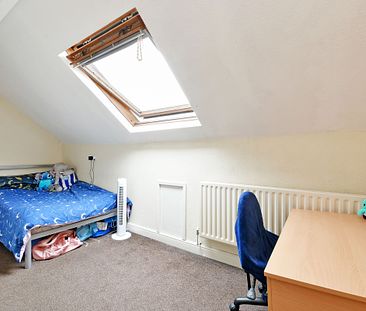 4 bedroom terraced house to rent - Photo 4
