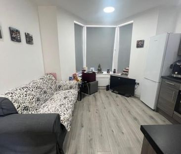 2 bedroom house to rent - Photo 1