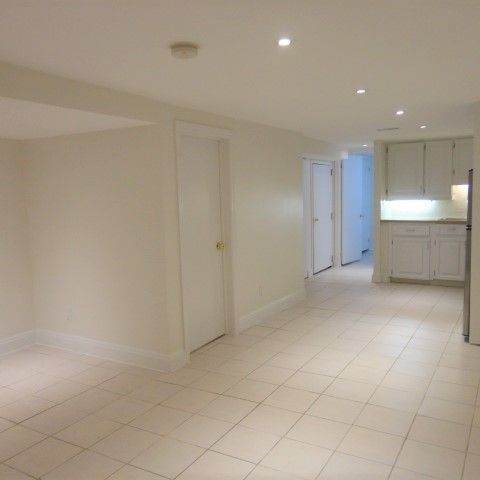 For Lease - 190 Wineva Avenue Unit# Lower, Toronto, Ontario - Photo 1