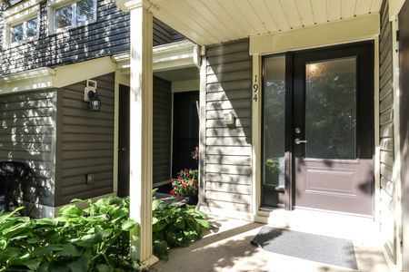 For Lease - 194 Escarpment Crescent, Collingwood, Ontario - Photo 3