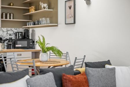 2 Bed Flat, Alaska Building, SE13 - Photo 5