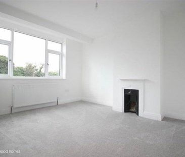 4 bedroom semi-detached house to rent - Photo 2