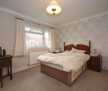 Lewis Close, Shenfield - Photo 2