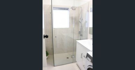 Spacious Comfort & Modern 2 Bedroom Villa Unit - Photo 5