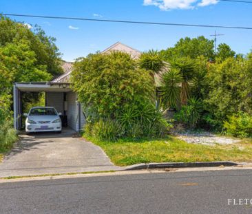 Lovely 4 Bedroom Home - Photo 1