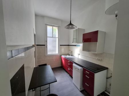 Location Appartement 2 pièces 63m² - Photo 4