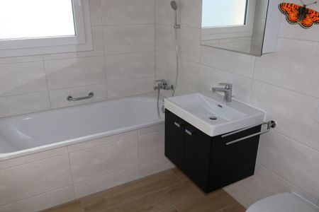 MAGNIFICENT 3 ½ ROOMS ON THE GROUND FLOOR – With Terrace! - Foto 3