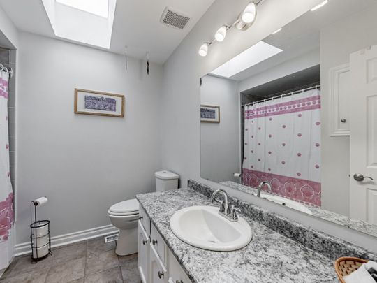 For Lease - 410 Sunset Boulevard, Clarington, Ontario - Photo 1