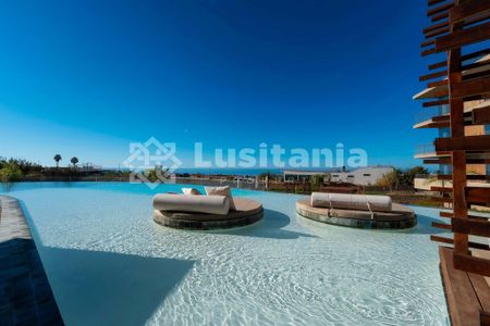 Luxury Apartment for rent in Loulé, Distrito de Faro - Photo 2