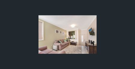 Executive 3 Bed 2 Bath 2 Car Townhouse - Photo 4