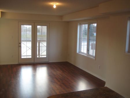 For Lease - 2557 Sixth Line Unit# 1, Oakville, Ontario - Photo 3