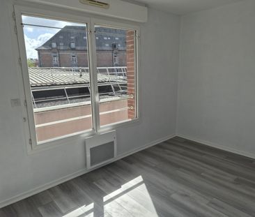 Location Appartement 65m² VALENCIENNES 59300 - Photo 4